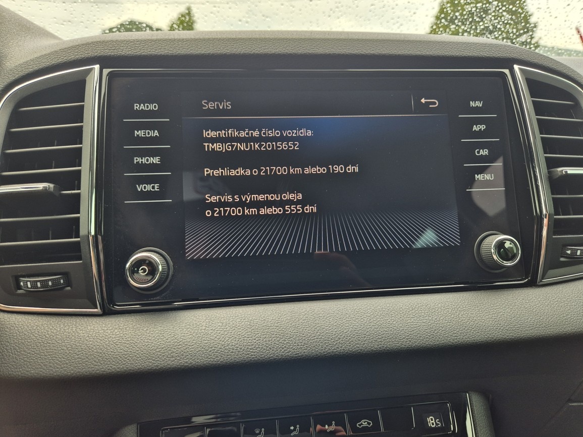 Škoda Karoq 1,6 TDi Style 85 kW 6°manuál - 15