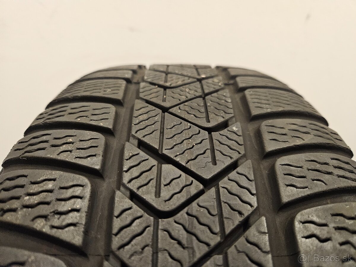 Špičková, orig. zimná sada VW - 5x112 r17 + 205/50 r17 - 15