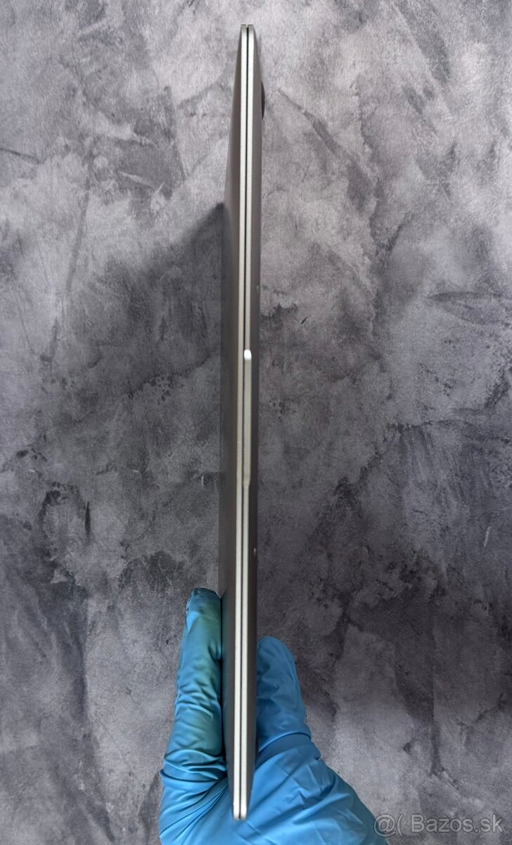 Apple Macbook Air 13,3" 2019 i5/8GB/128GB - 15