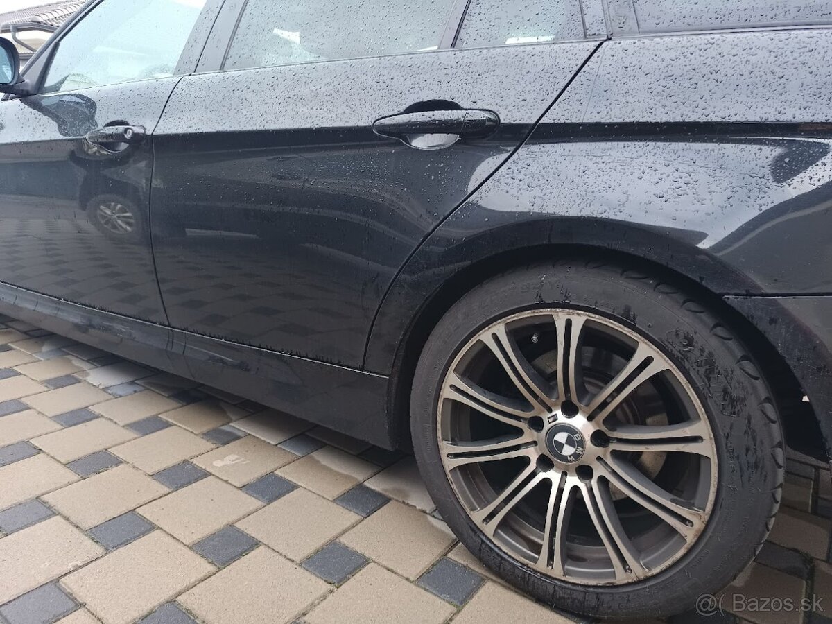 BMW 318d Touring - 15