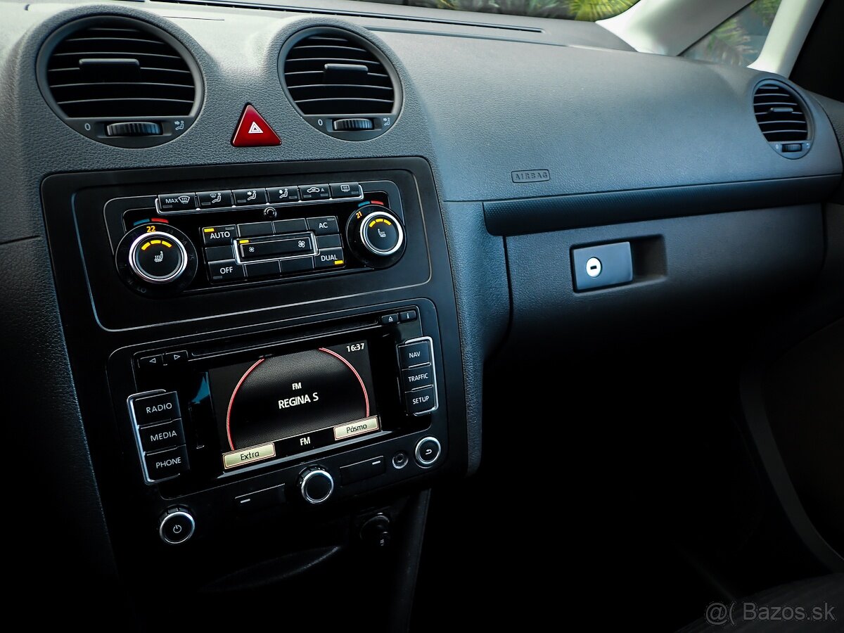 VOLKSWAGEN CADDY 2.0TDI 4x4 - 5MIEST - NAVI- VYHREV -ŤAŽNE - 15