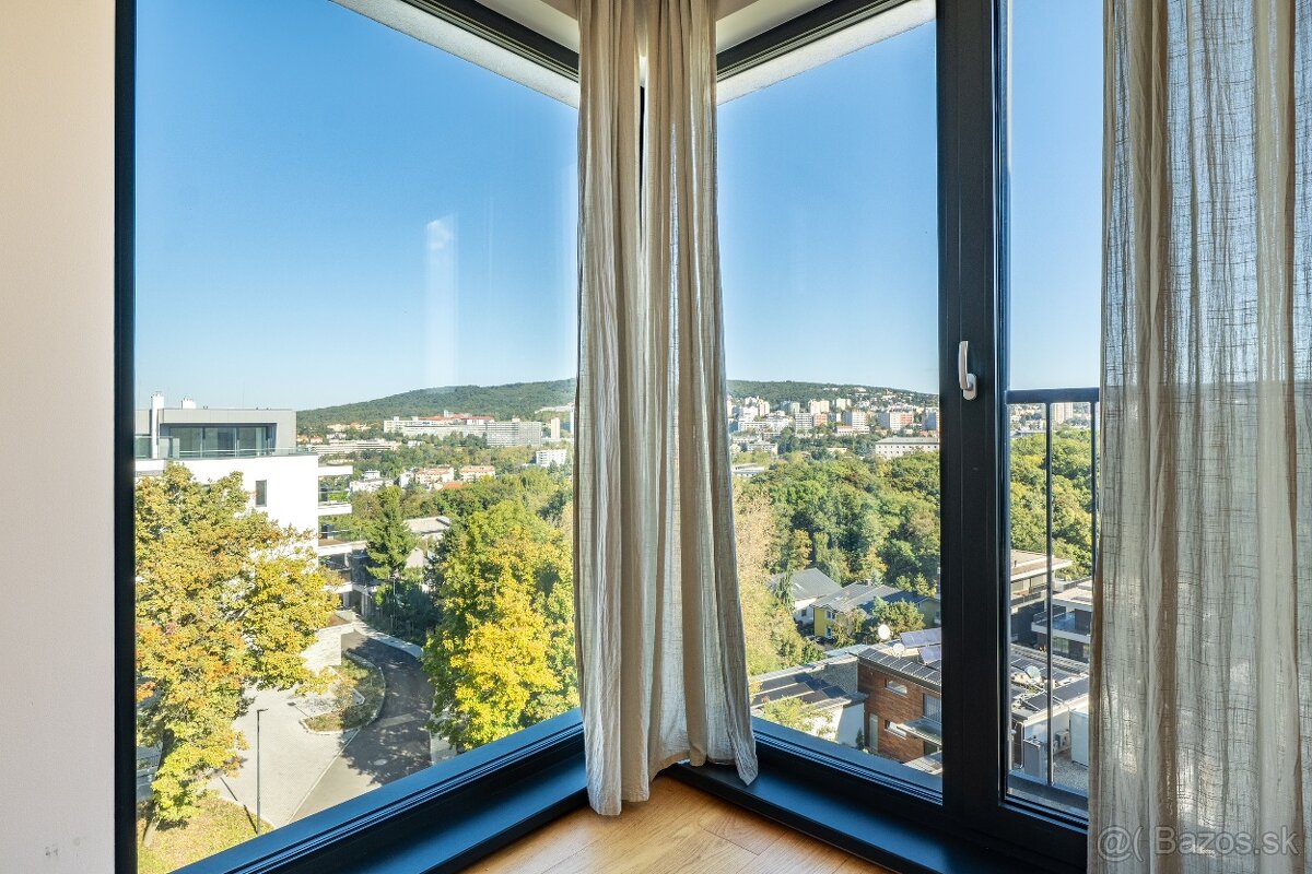 3 izbovy byt Horsky park s nadhernym vyhladom - 15