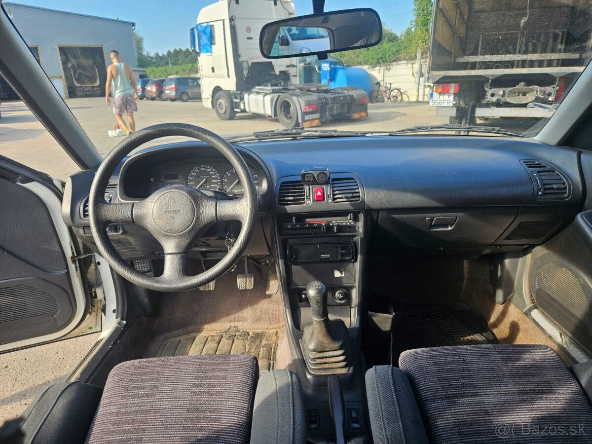 MAZDA 323F 1.8 r.k 1991 s TP - 15
