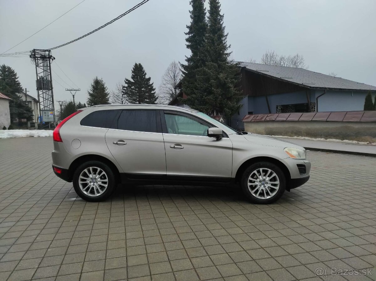 Volvo XC 60 D5 158kW ,Panorama, Webasto 4x4 - 15