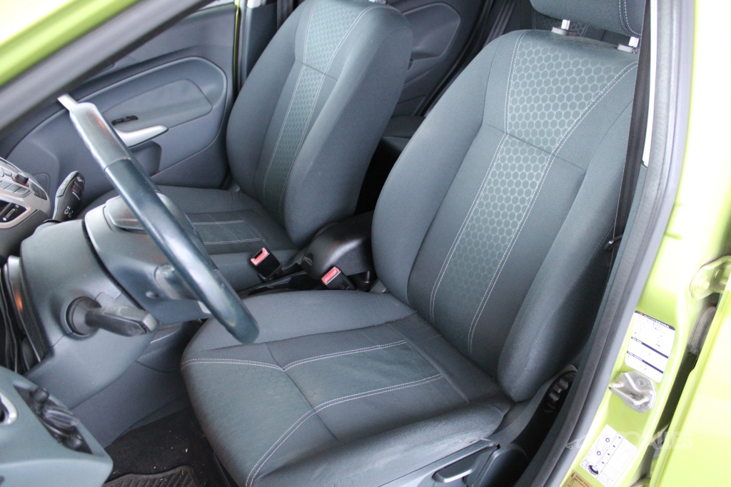 Ford Fiesta 1,25 i 60 kW - 15