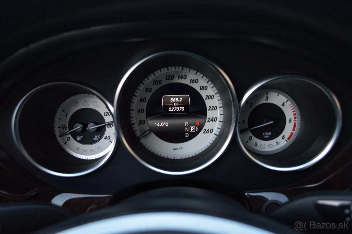 Mercedes Benz CLS 350 4matic - 15