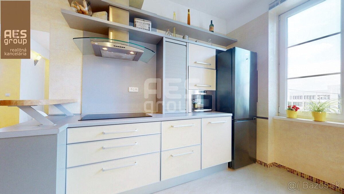 PRENÁJOM, JEDINEČNÝ 4 IZBOVÝ BYT, SMETANOVA, BRATISLAVA – ST - 15