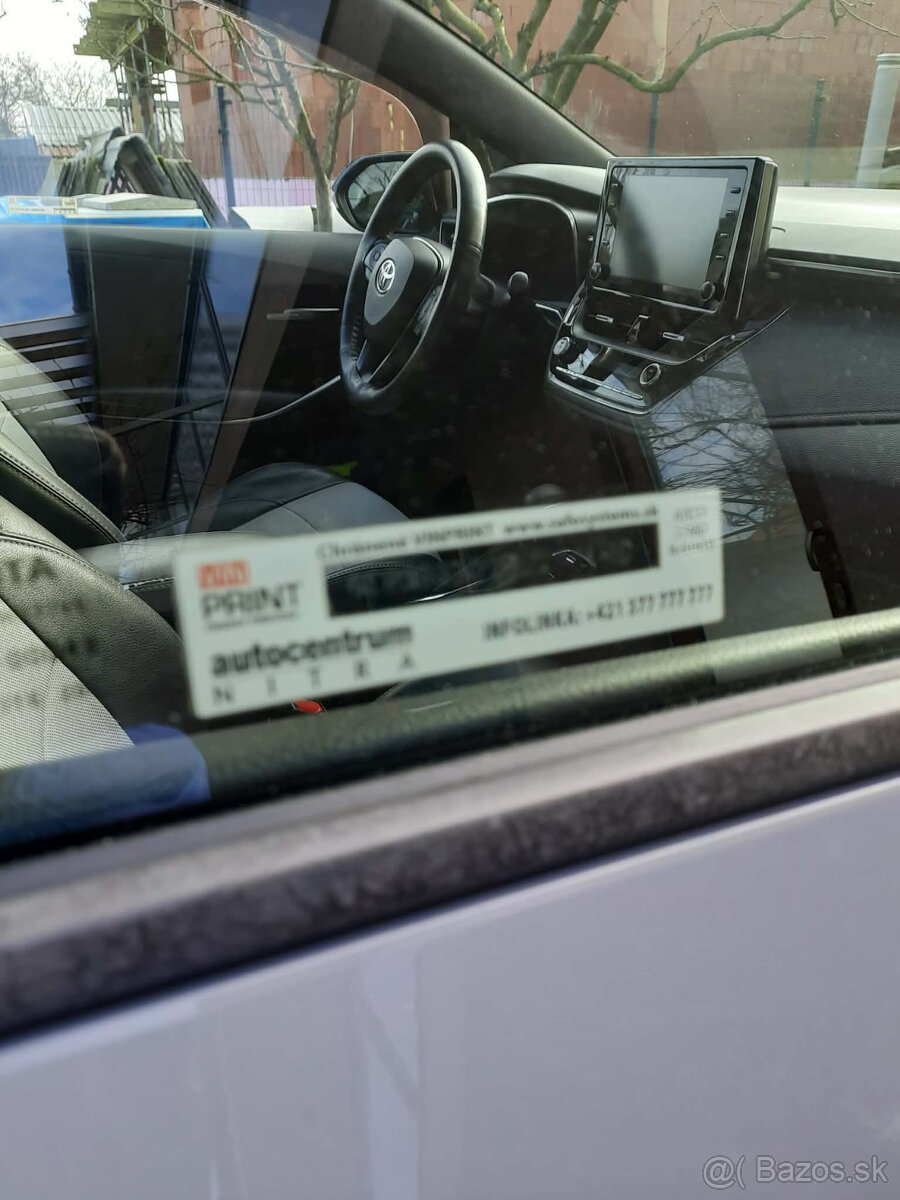 Toyota Corolla Combi 1.8 Hybrid Comfort Tech Style/2020 - 15