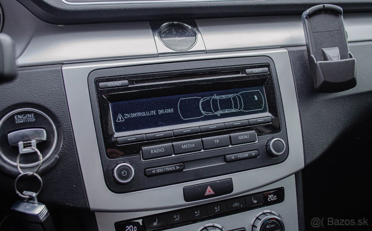 Volkswagen Passat B7 1.6 TDI Sedan - 15