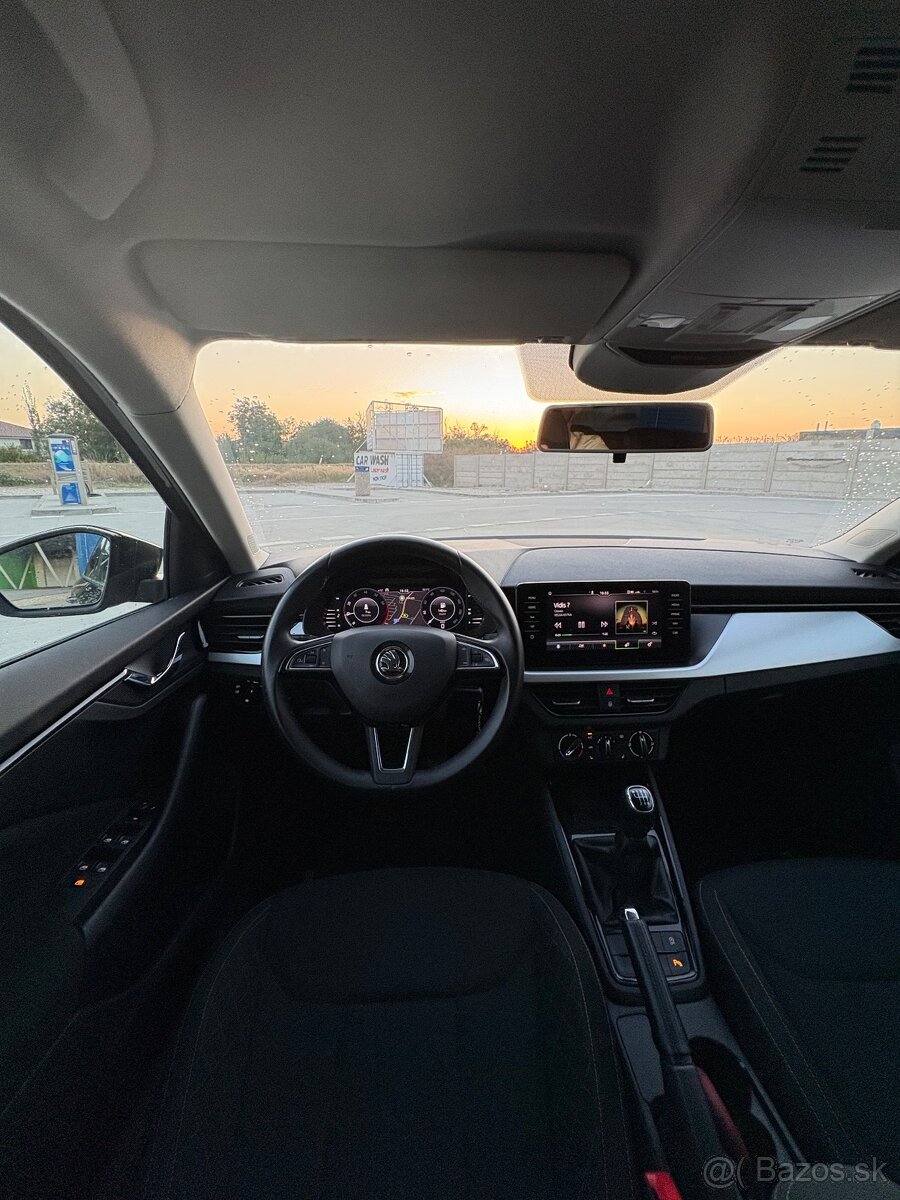 Škoda Scala 1.0 TSI 81kw-Top stav,málo km,výbava - 15