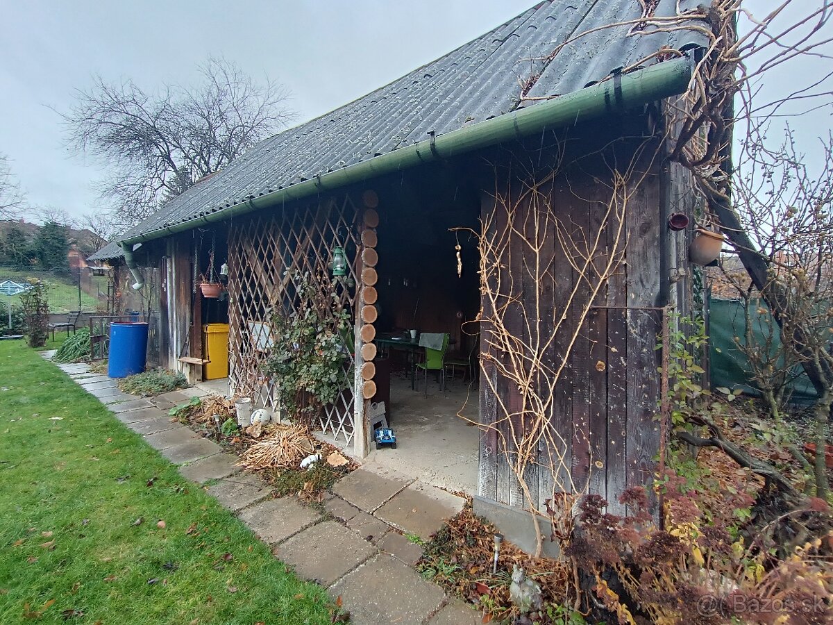 EXKLUZÍVNA PONUKA : Priestranný rodinný dom s garážou , obkl - 15