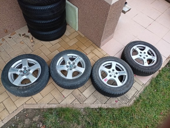 Škoda Fabia 1.2i - 15