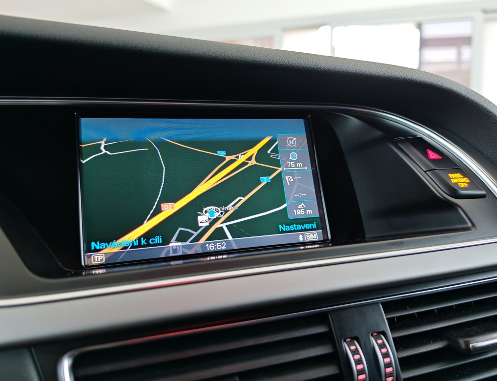 Audi S4 Avant 3.0 TFSI V6 quattro S tronic//AJ NA SPLÁTKY// - 15