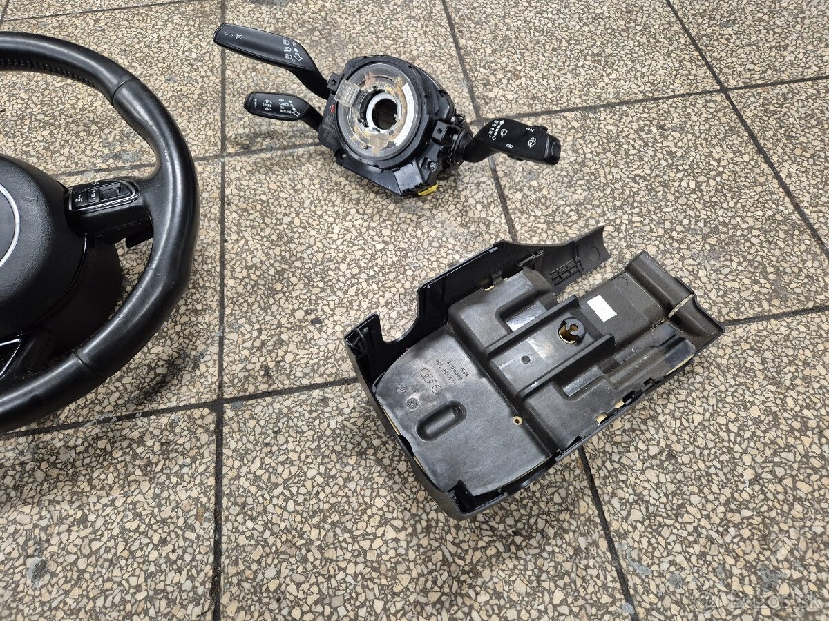 Predám trojramenny volant S-line pre Audi - VÝBORNÝ STAV - - 15