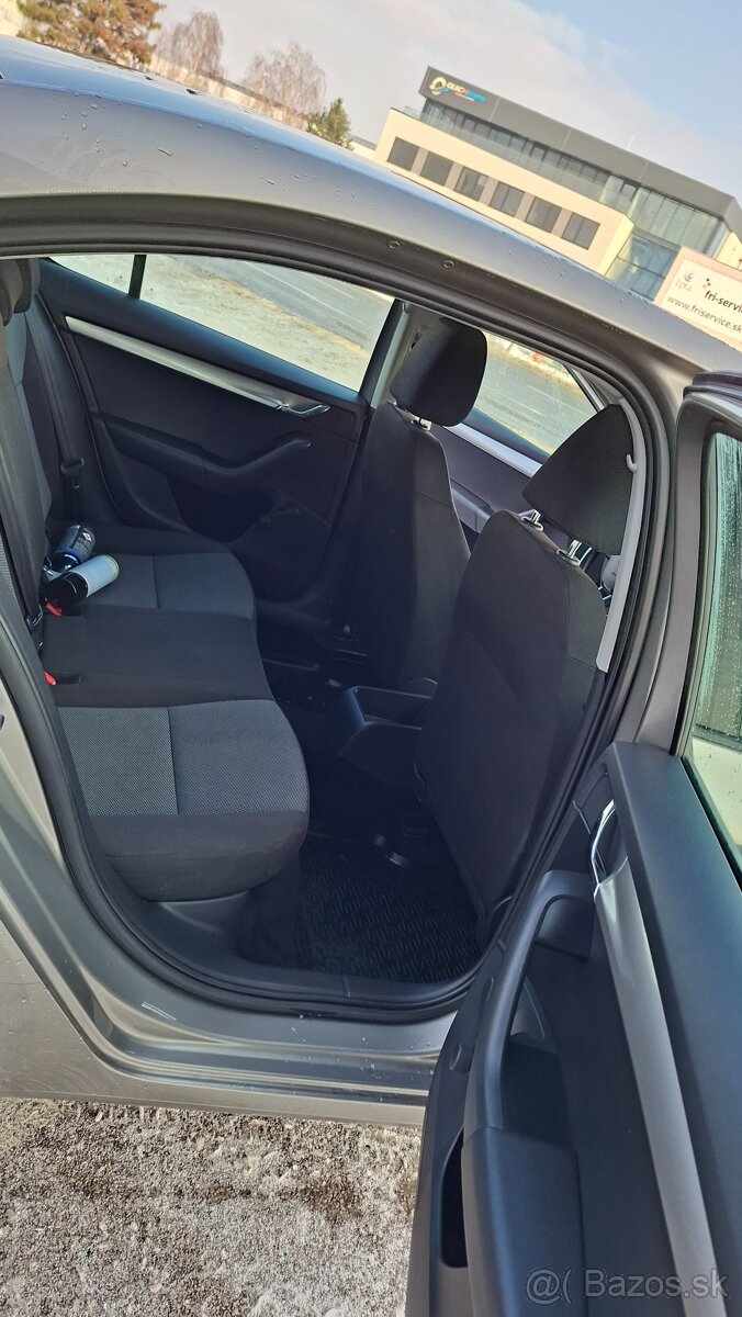 ŠKODA OCTAVIA 1.6 TDI.SEDAN - 15