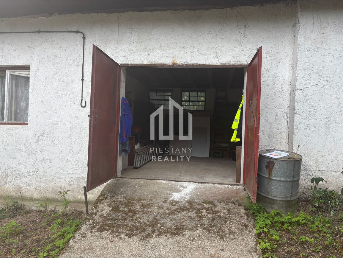 Predaj vidieckej chalupy s kúzlom minulosti v srdci kopaníc - 15