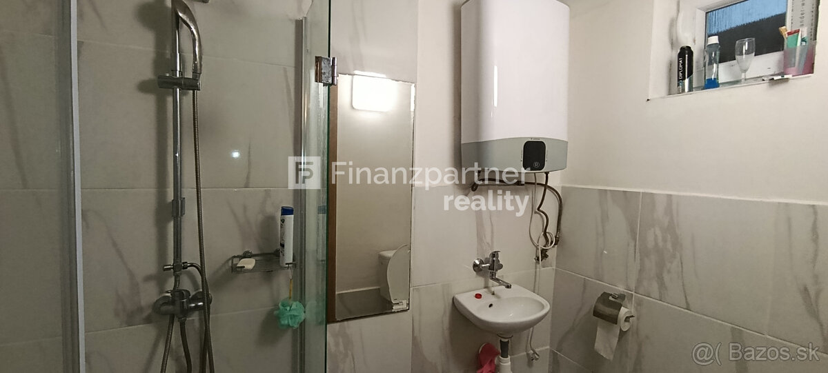 Exkluzívne dom Šoporňa na pozemku 5 árov okres Galanta - 15