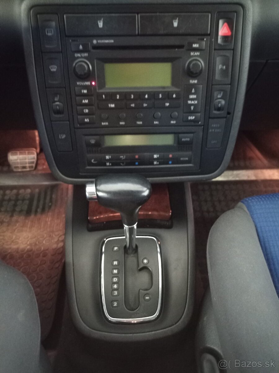 VW Sharan Automat 7 Miestne - 15