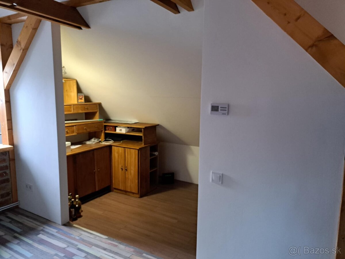 Predávame rodinný dom v Maďarsku v obci Hont - 15