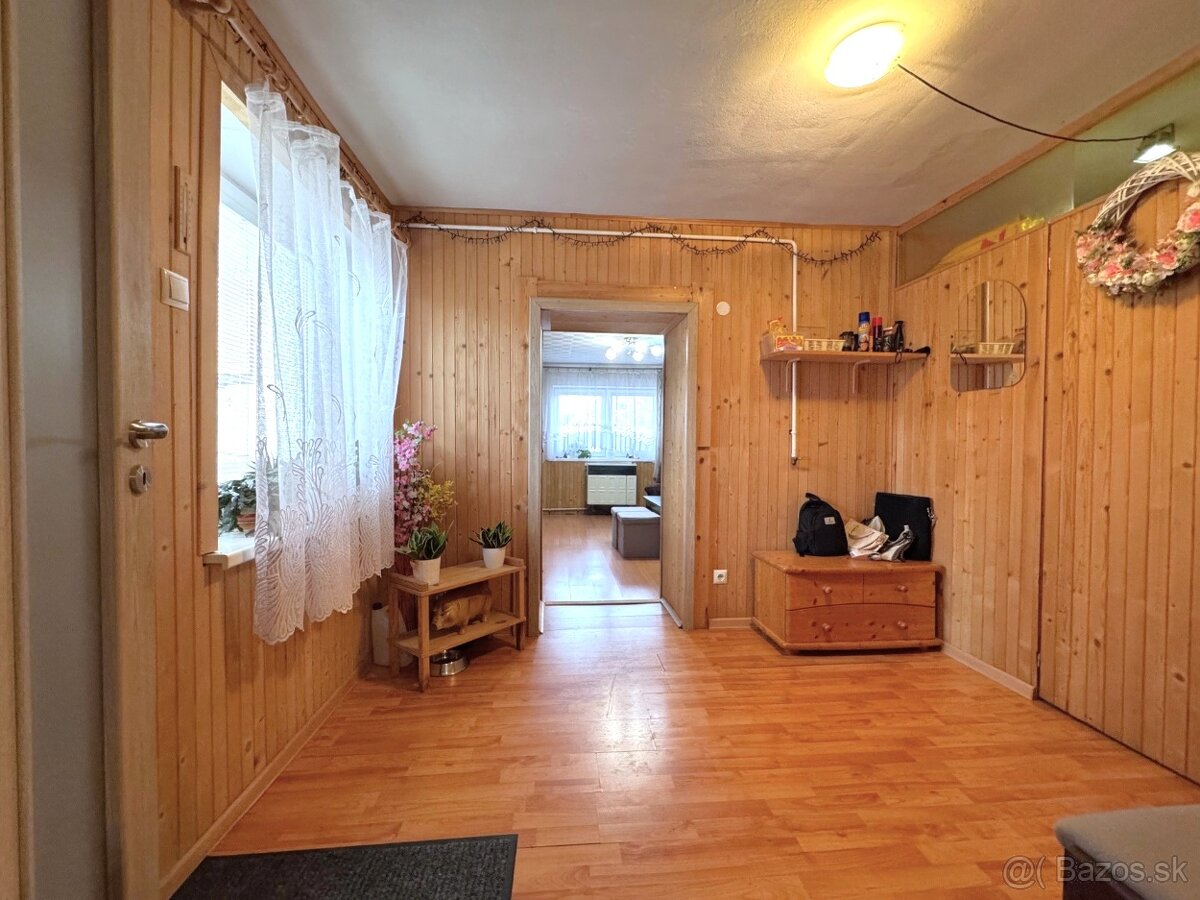 Rodinný dom s veľkým pozemkom 1917 m² v tichej časti Holíča - 15