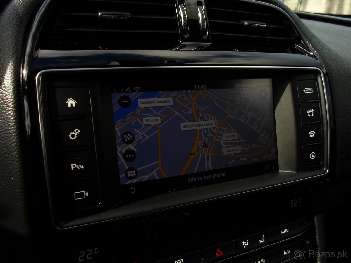 Jaguar F-Pace 2.0D I4 240k Prestige AWD A/T - 15