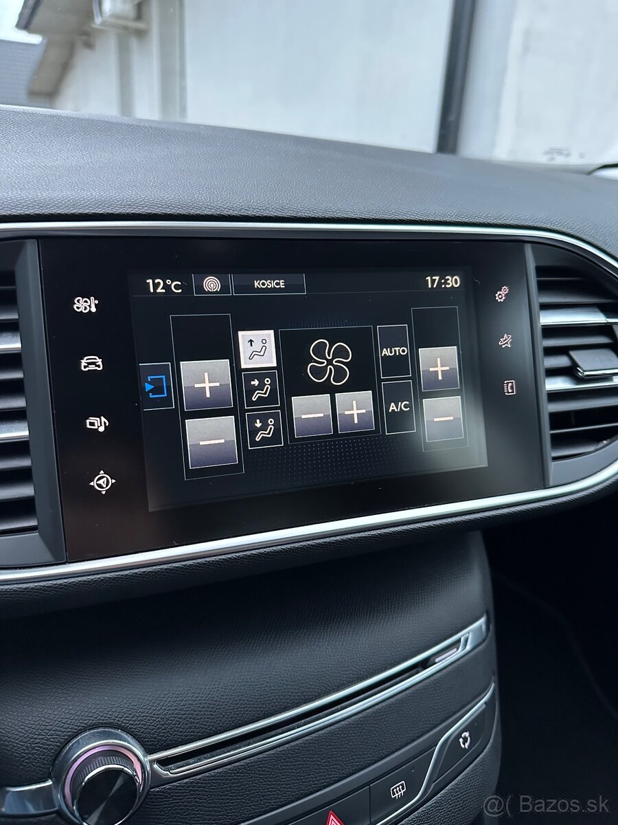 Peugeot 308 1.2 GT-line 96kw 131koní benzín - 15