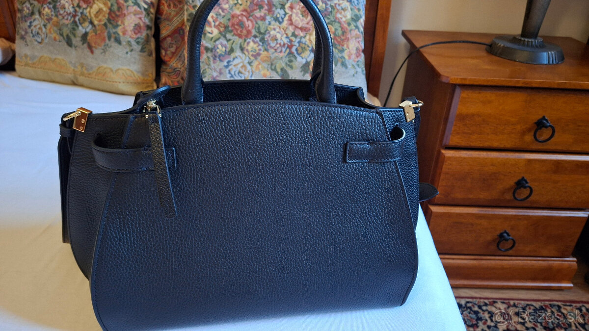 tmavomodrá kabelka coccinelle - nová - 15