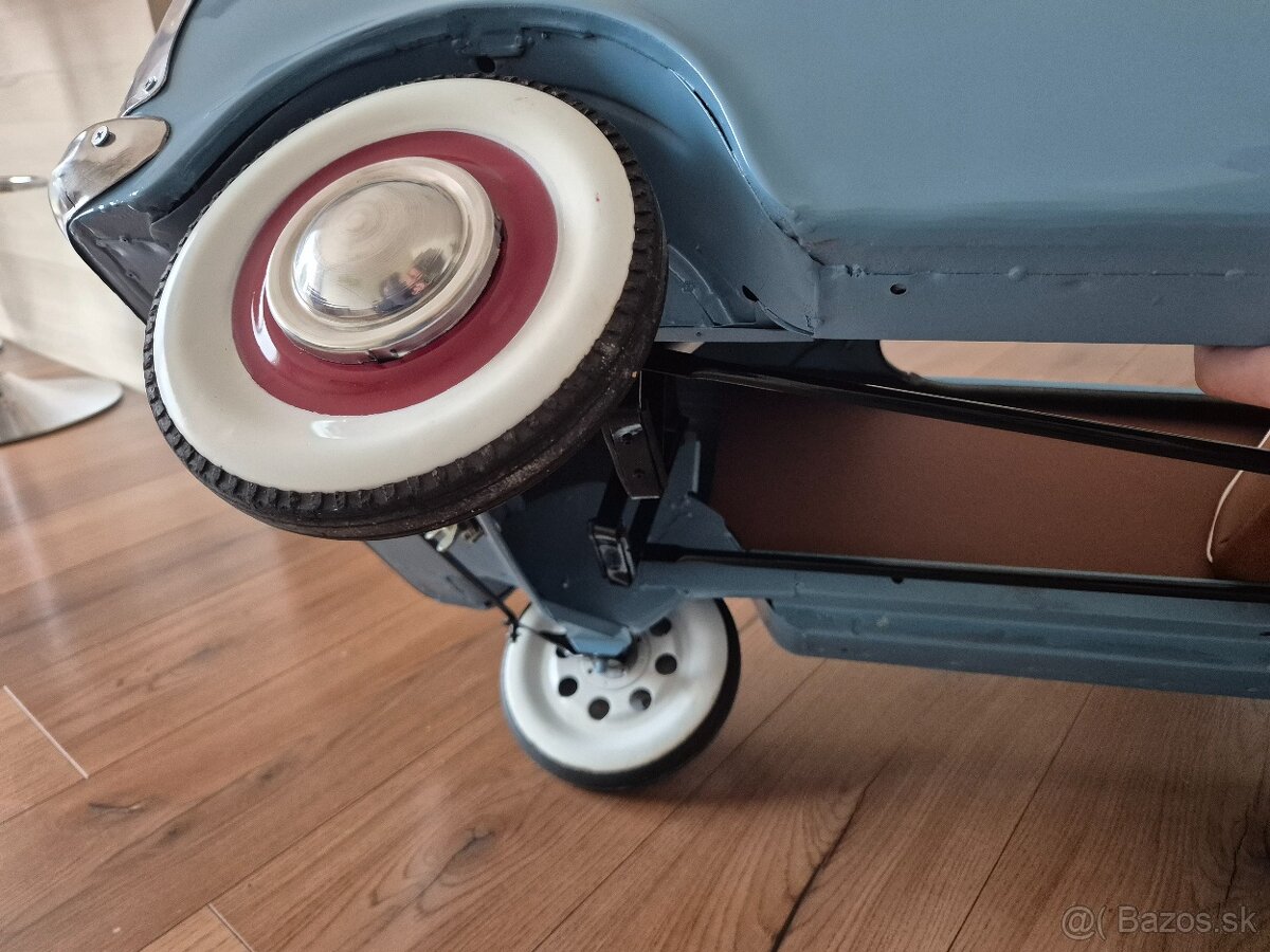 Šlapacie autíčko moskvič - 15