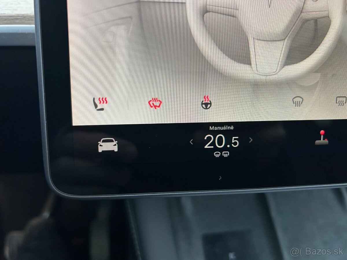 Tesla Model Y Dual Motor LongRange 75kWh 514 k pohon 4x4 - 15