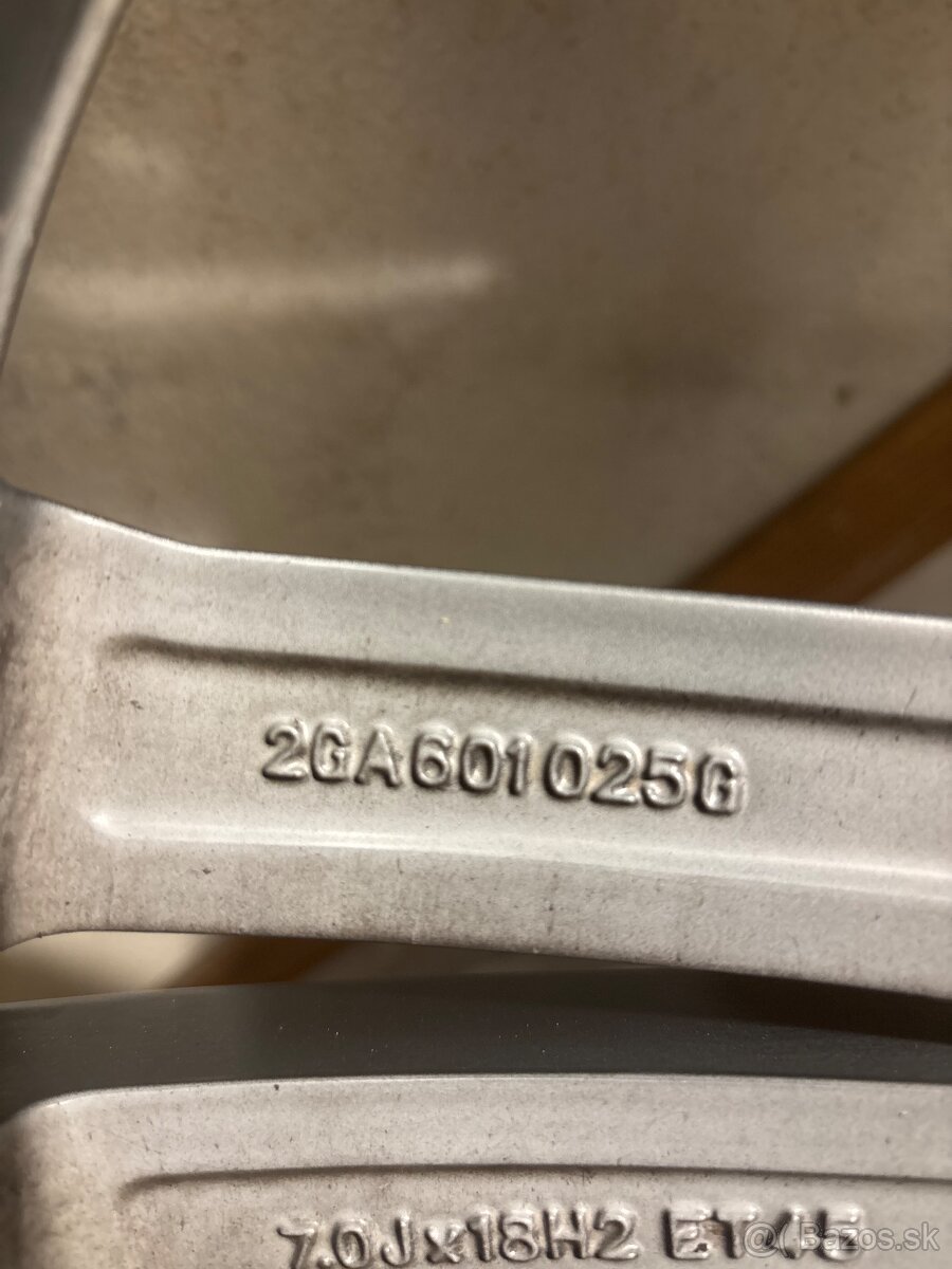 Letné VW Sebring 215/50 R18 - 15