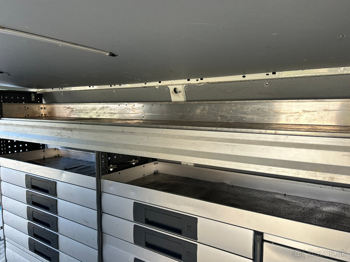 Renault Master L2H2 - exkluzívna pojazdná dielňa BOTT, DPH - 15