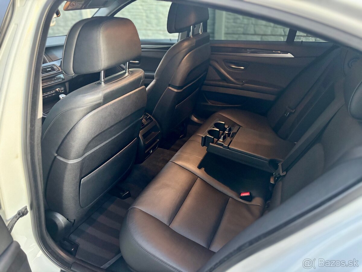 BMW 5 525D XDRIVE F10 A/T•84 TISÍC KM•VIRTUAL•DPH - 15