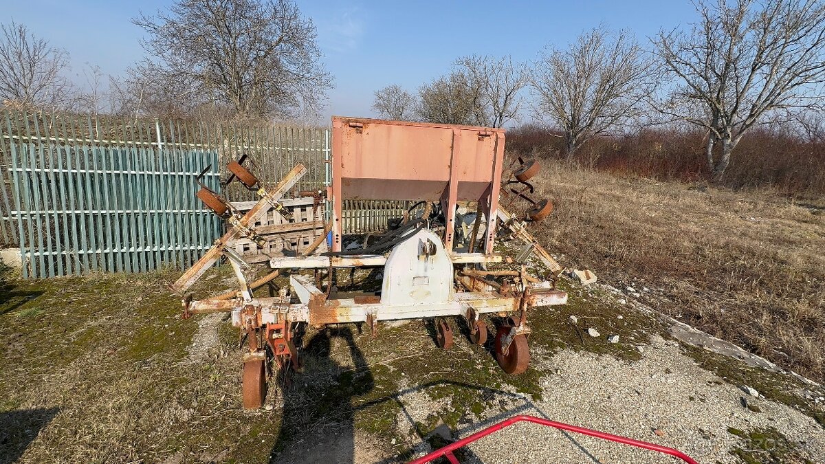 Predávam čističku obilia PETKUS gigant - 15