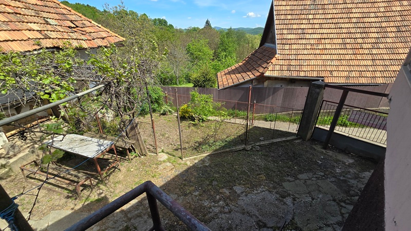 Rodinný dom v obci Pukanec na ul. SNP - poz. 427 m2 - 15