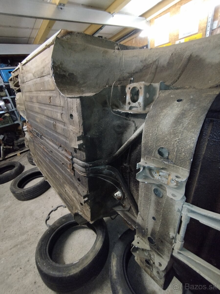 Karoséria Škoda 120 - 15