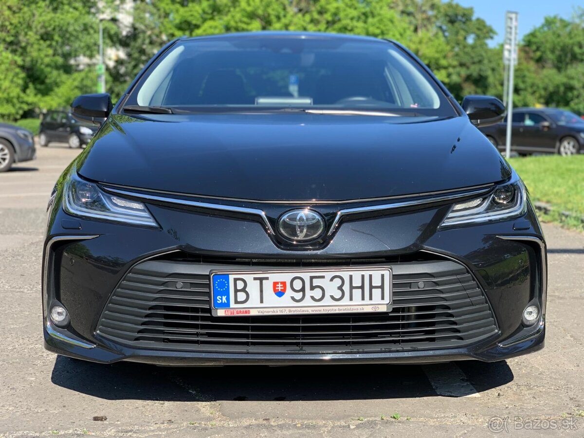 Toyota corolla sedan - 15