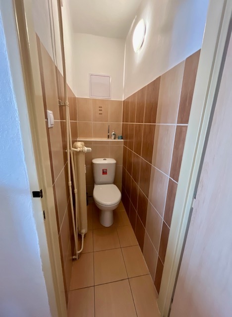 2-izb.byt, centrum mesta, 55m2, čiast.zariadený, pivnica - 15