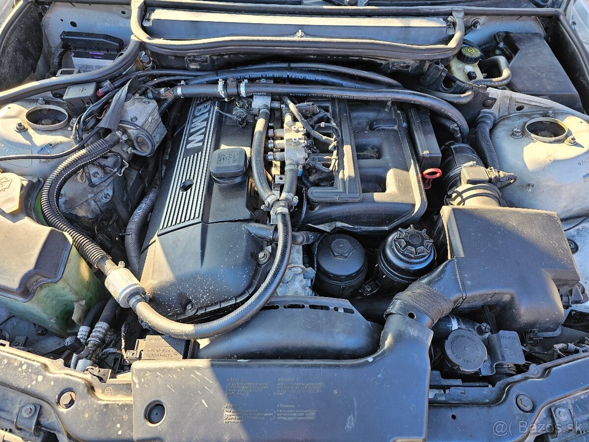 BMW 320i touring e46 Nová STK a EK - 15