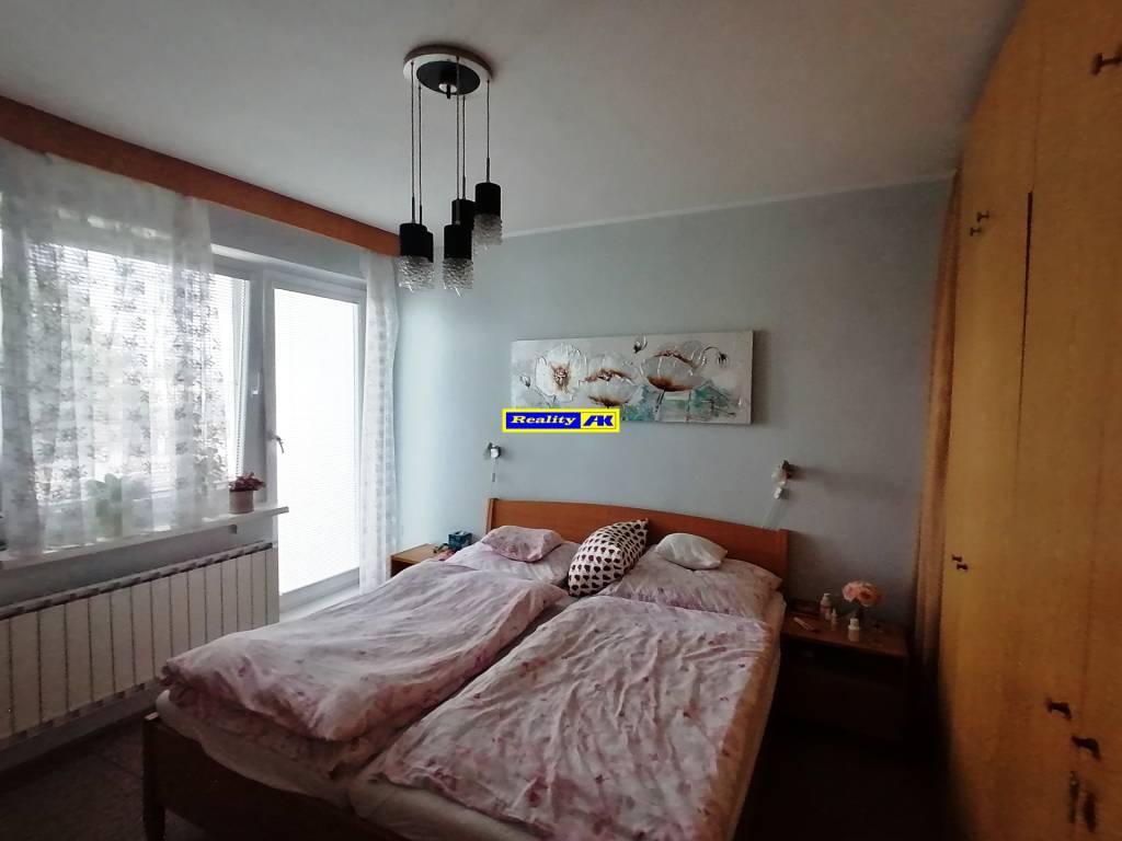 Priestranný rodinný dom v tichej lokalite Martin Priekopa - 15