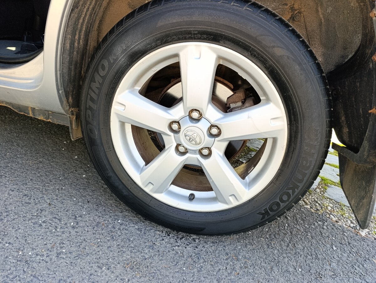 Toyota RAV4 2.2D 4WD 100kW/136PS, 4×4, M6 - 15