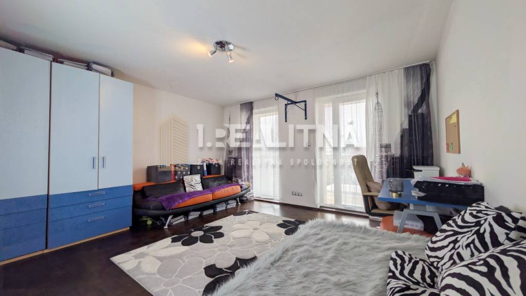 EXKLUZÍVNY 5-IZBOVÝ MEZONET SO STREŠNOU TERASOU, ZVOLEN, 164 - 15