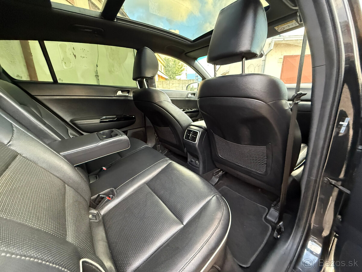 Kia Sportage GT line 2,0 136 kw Automat PANORAMA 4x4 - 15
