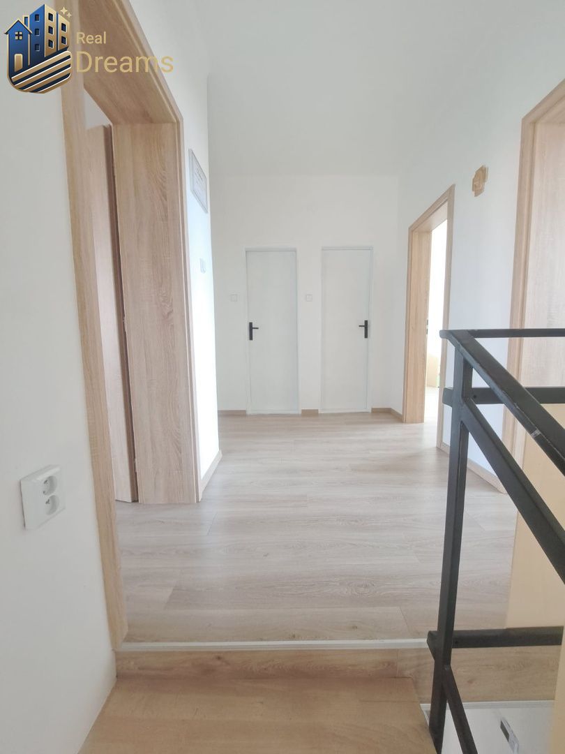 Exkluzívne na predaj 5 izbový rodinný dom - 15