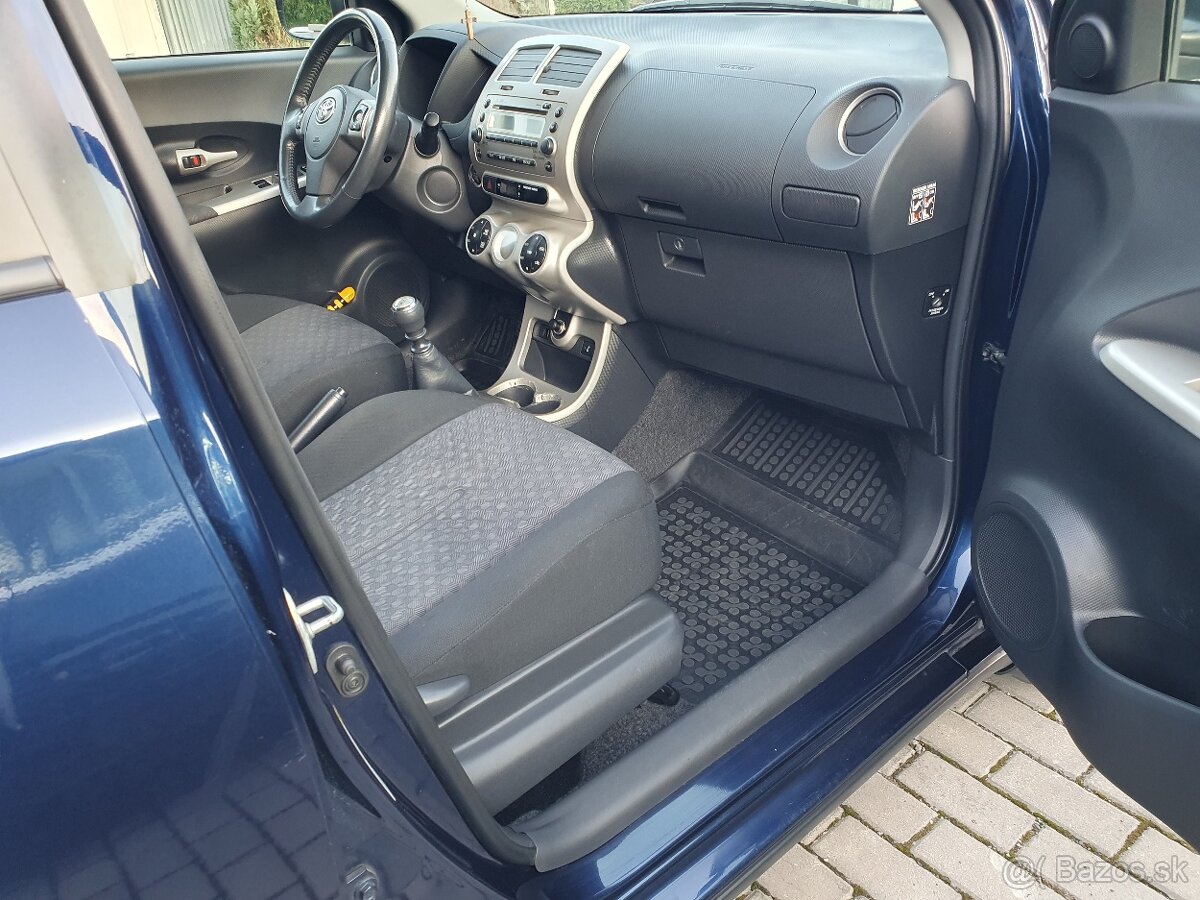 Toyota Urban Cruiser 1.33 VVT-i Sol - 15