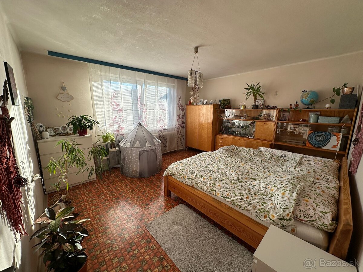 Rodinný dom v radovej zástavbe - Revúca - 15