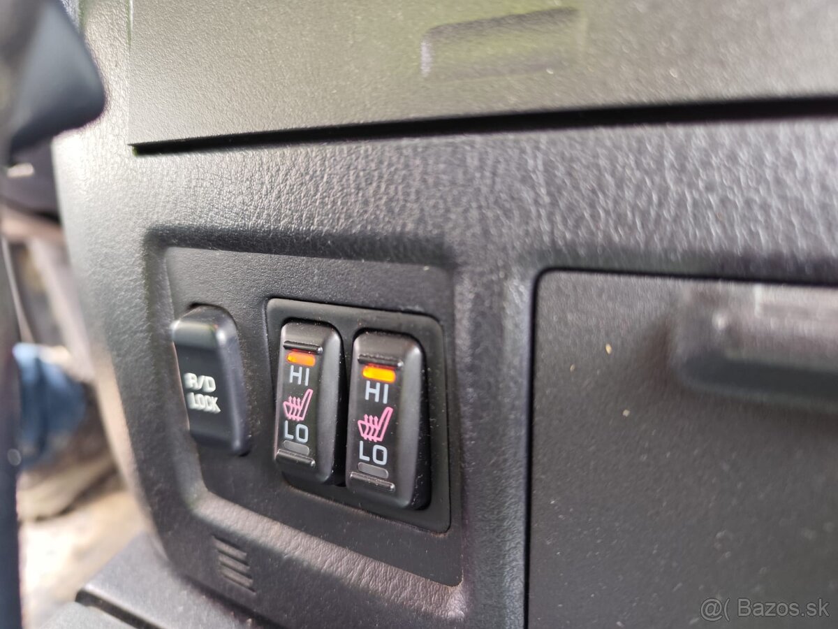 Mitsubishi Pajero 3.2. - 15