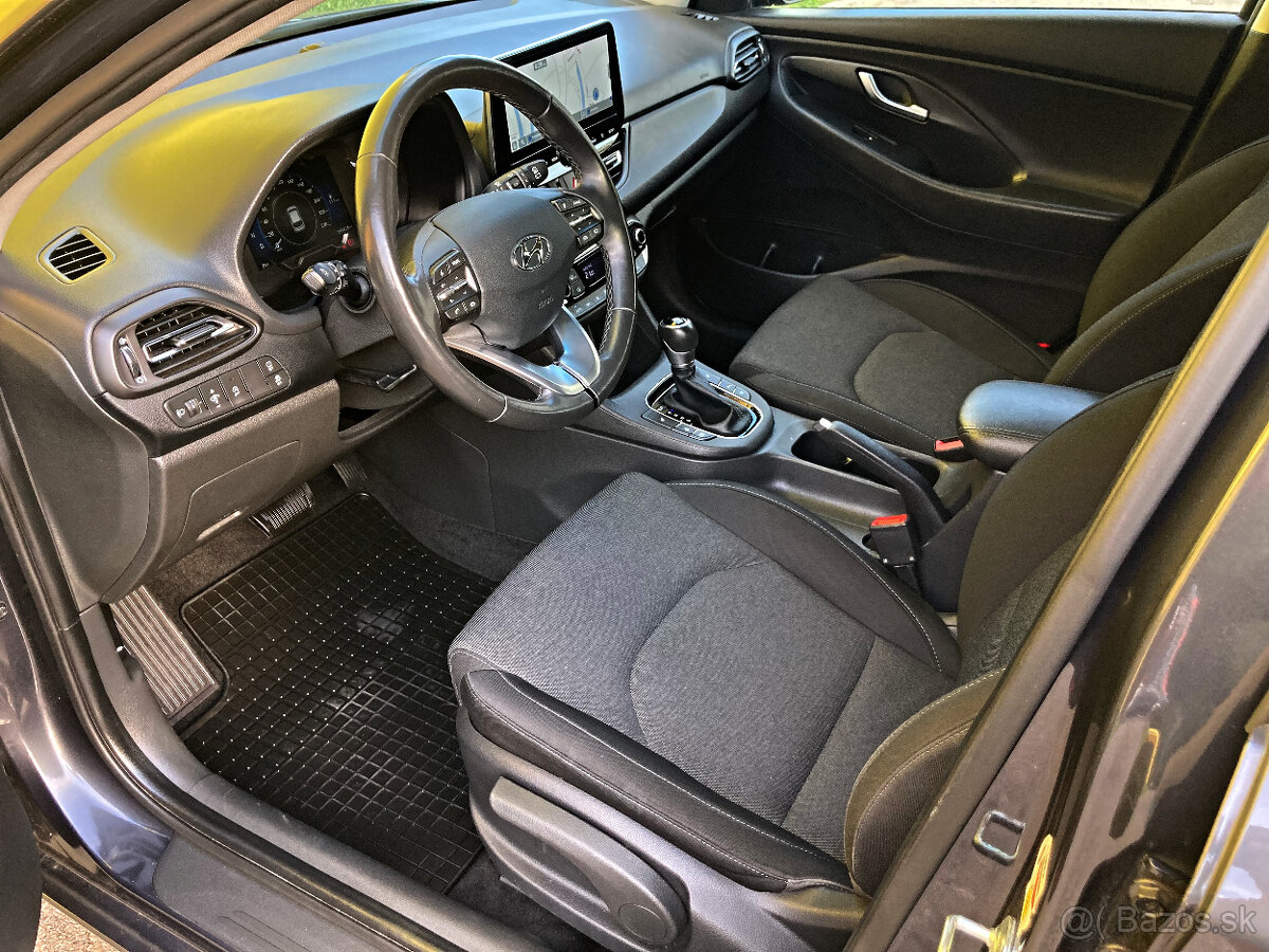 Hyundai i30 Kombi 1.6 CRDI 7DCT Edition 30 - 15