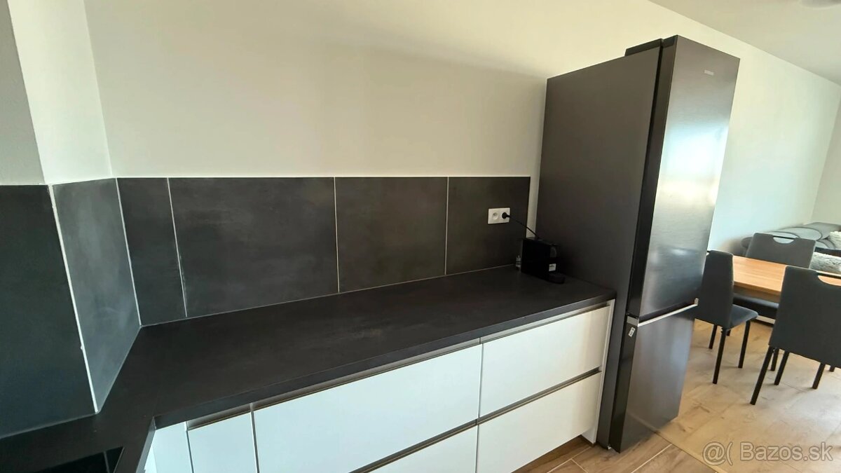 Na prenájom 3 izbový zariadený byt v Alžbetinom dvore - 15