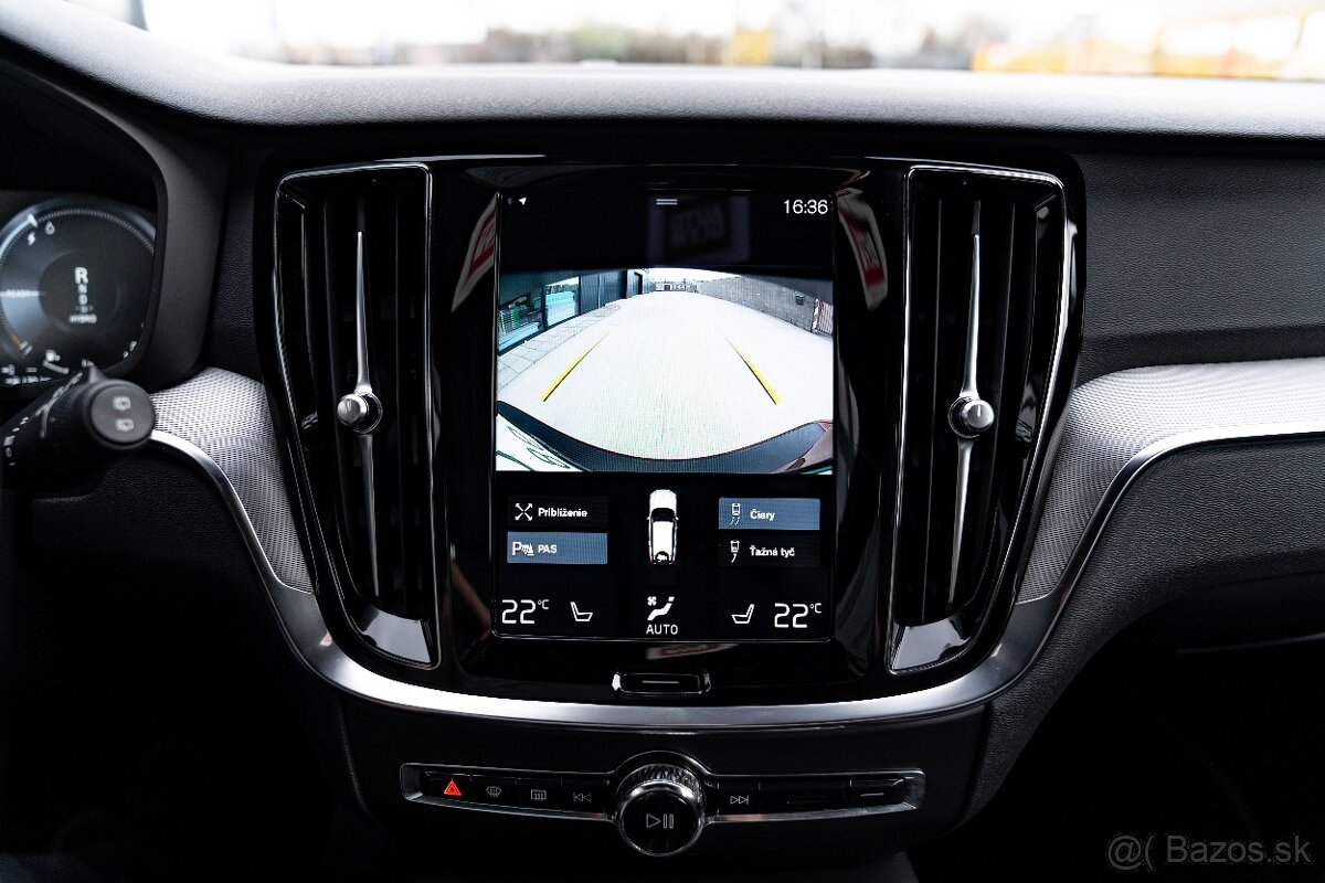 Volvo V60 T6 R-Design - Pohon všetkých kolies - 15