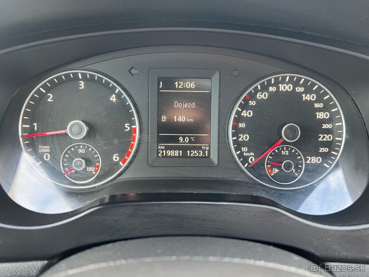 VW Jetta 1.6 TDI diesel, 77KW, MT5, rok:08.2011. - 15